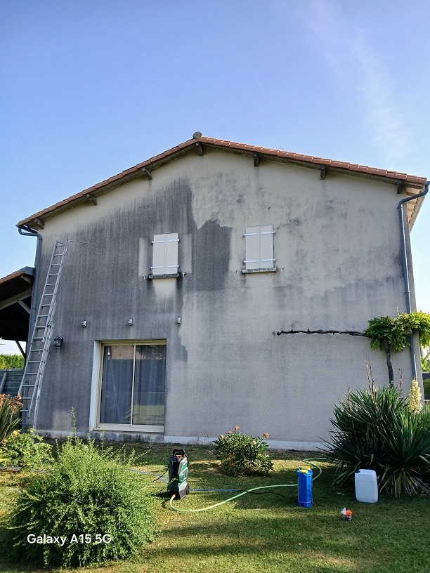 Peinture facade vivonne 86370 avant